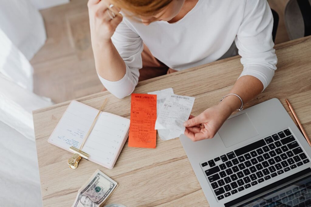 Reviewing moving estimates and receipts